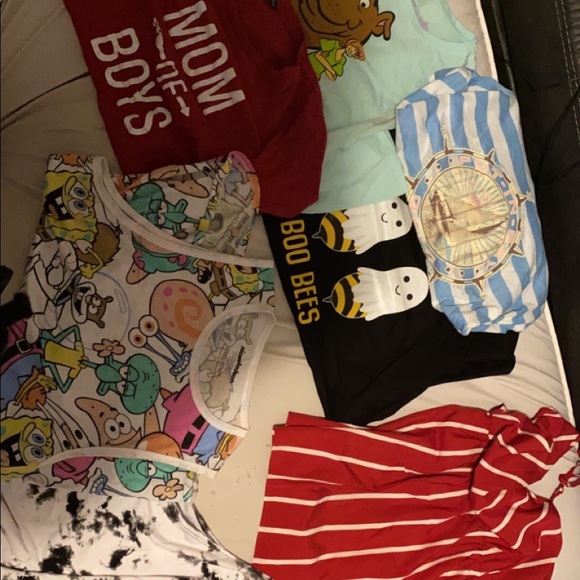 Jeans $10 shorts $3 shirts $5 - Picture 9 of 10